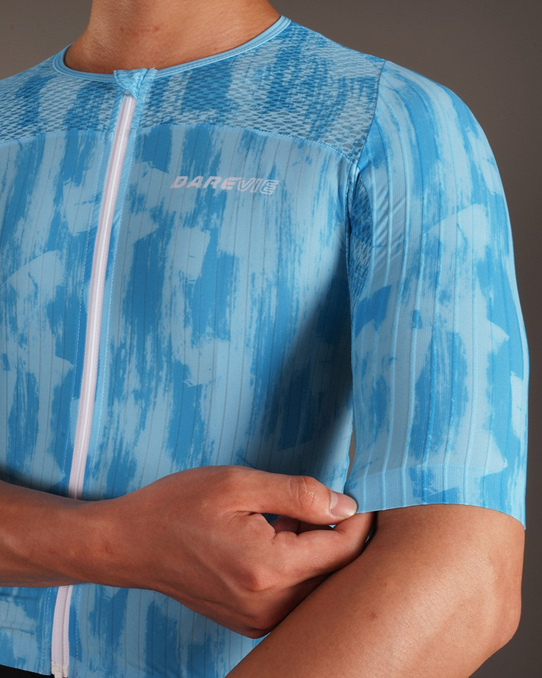 The Truth About Drag: Why Pro Teams Obsess Over Every Watt in a Jersey